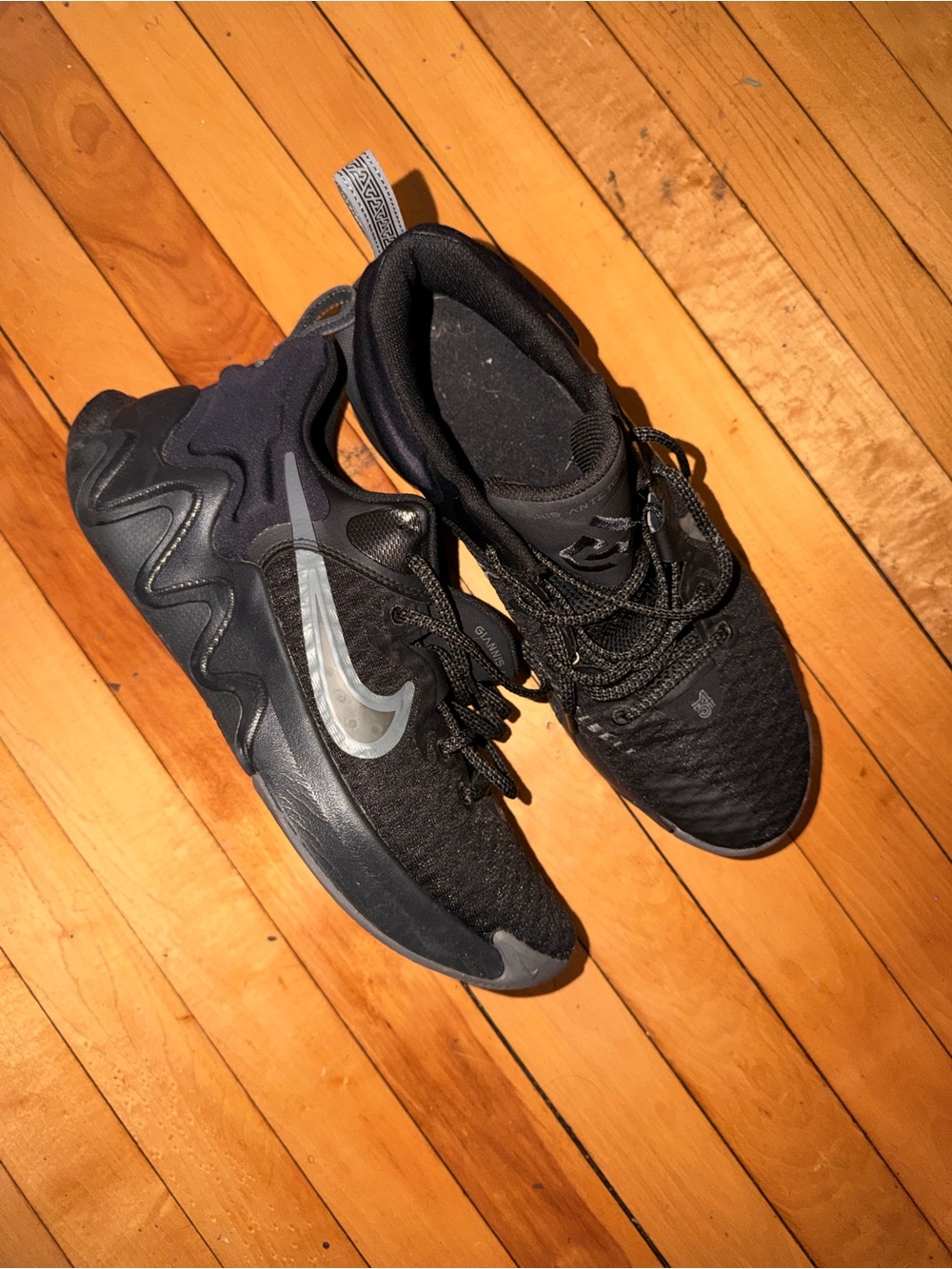 Nike Men's Black Knit Sneakers